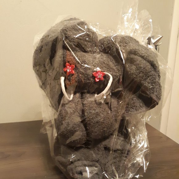 Handcrafted Elephant with VS Lotion - Picture 2 of 3